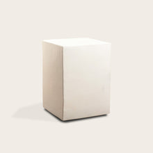 Load image into Gallery viewer, Beton Plinth - Low